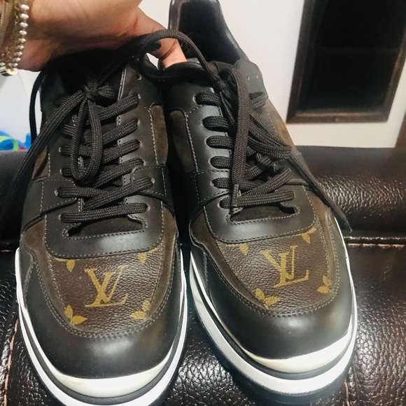 Authentic Louis vuitton shoes - Picture 2 of 13